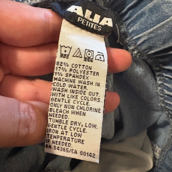 Alia Light Blue Straight-Leg Jeans – Size 12 - Picture 2 of 3